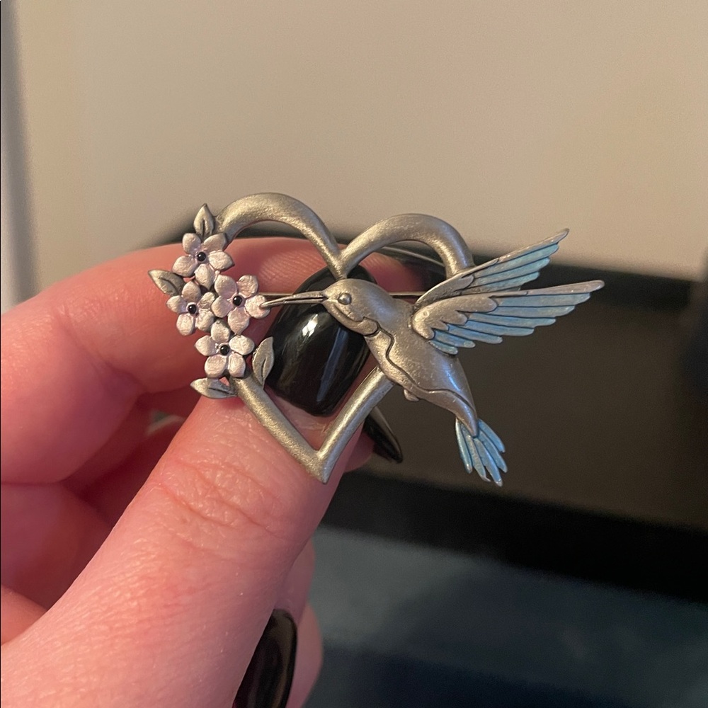 🍄Vintage JJ Jonette Pewter Blue Hummingbird Pink Floral Heart Brooch - Picture 8 of 8